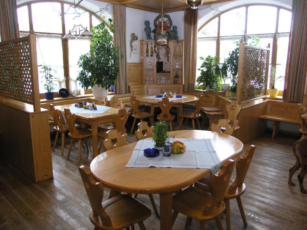 Landgasthof Und Hotel Forchhammer Pliening Esterno foto